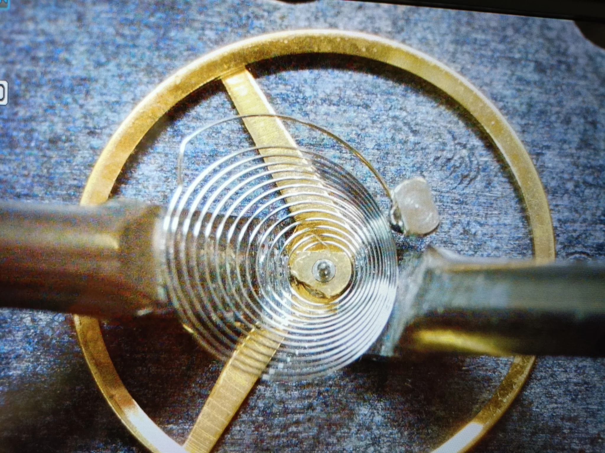 1000017331 - สอนซ่อมนาฬิกา by ช่าง วัต