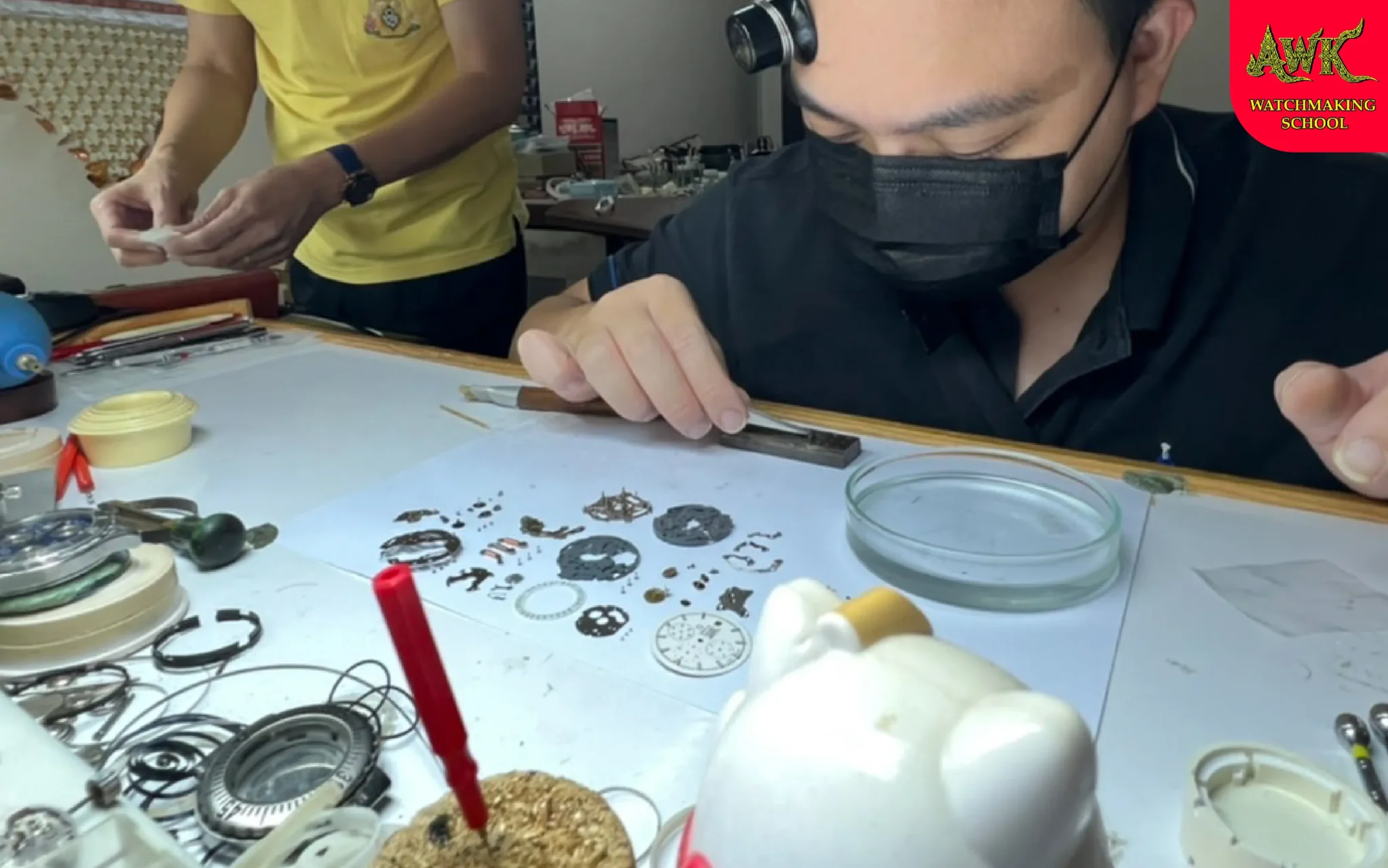 คอร์สพื้นฐานเรียนซ่อมนาฬิกาตามมาตราฐานสากล